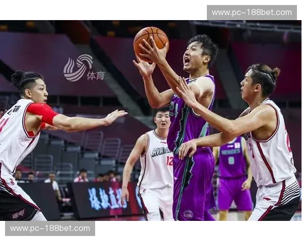 橙色记忆的沸腾瞬间：重回2017鲁能VS亚泰那场如火如荼的“圣库”对决